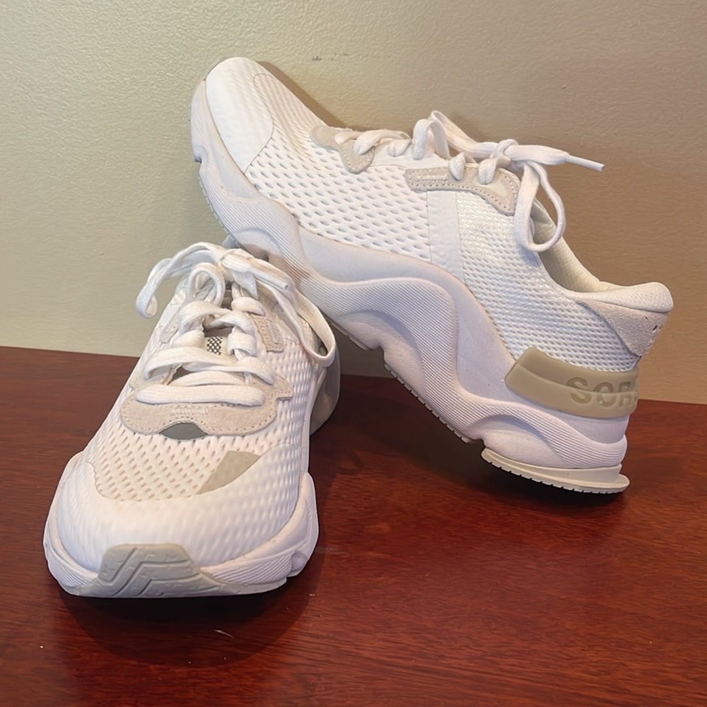 Sorel White Tennis Shoes New